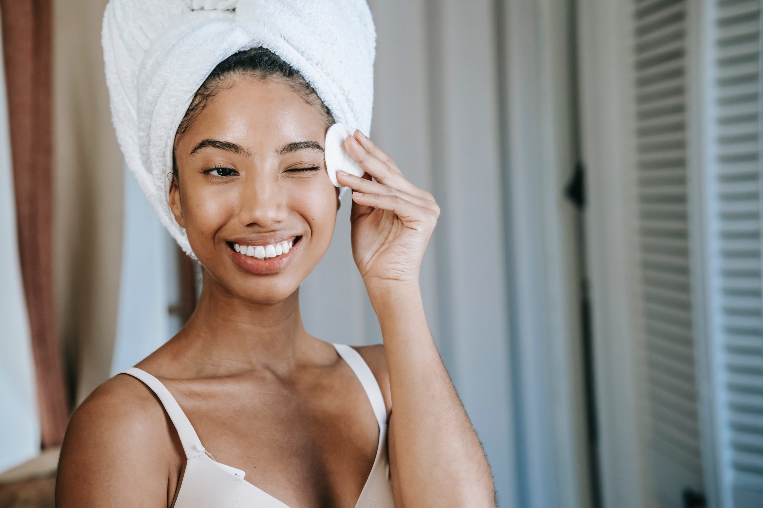 Como limpar a pele corretamente?